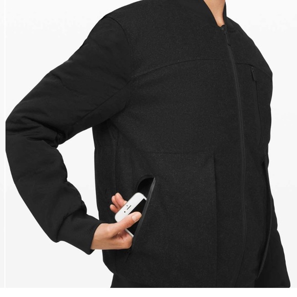 NWT Reversible Lululemon ‘Roam Far’ wool bomber - Picture 5 of 6
